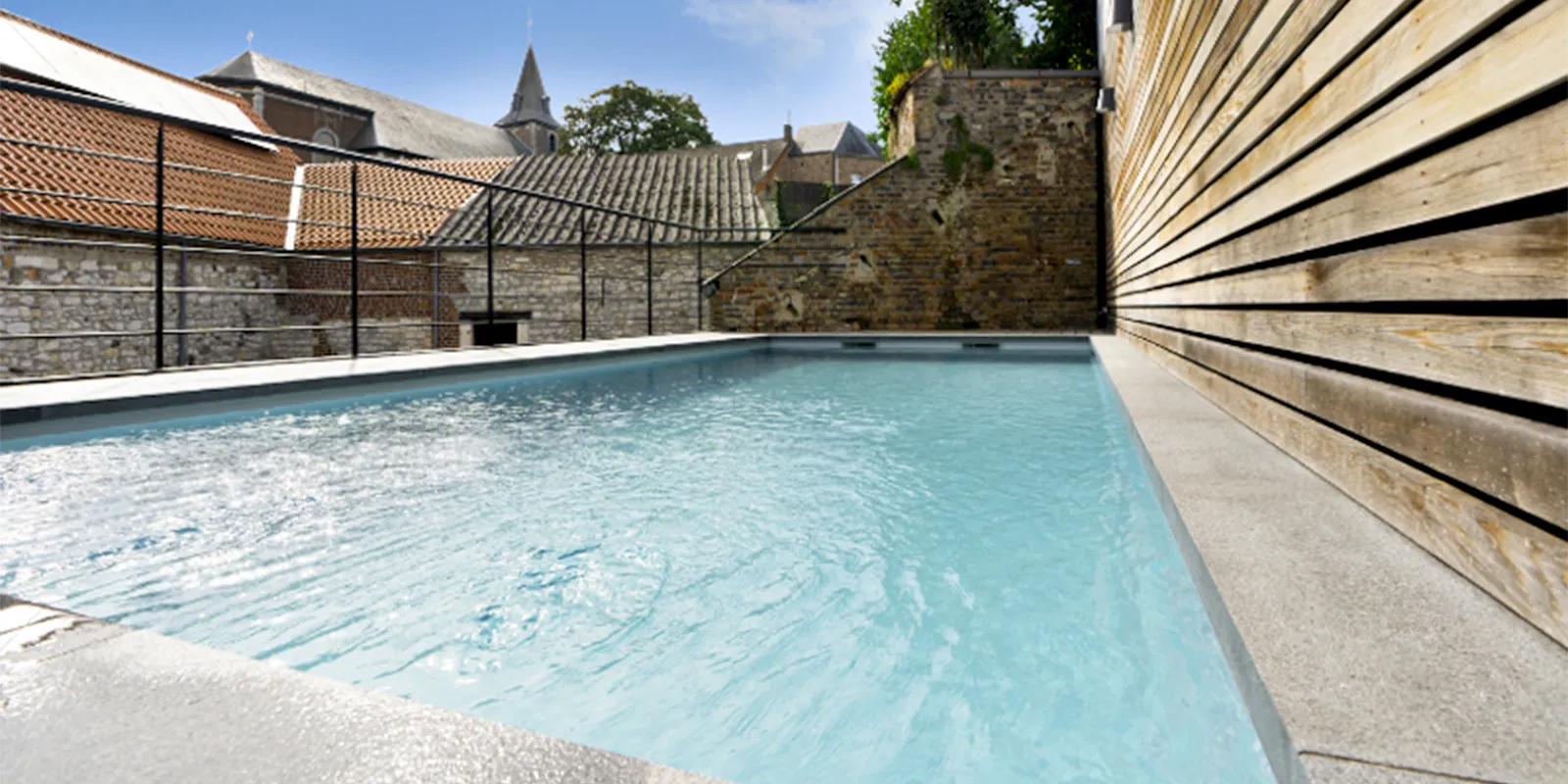 Piscine de Jodoigne, terrasse et margelles